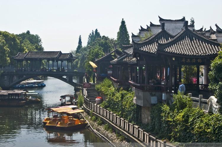 悬崖跳水运动